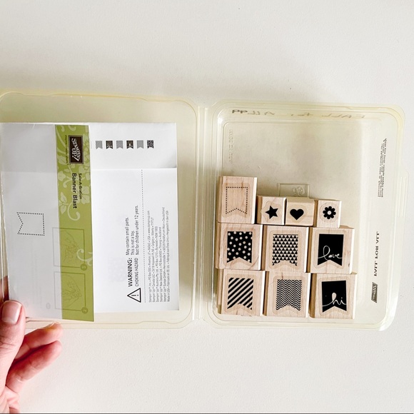 Stampin' Up! Banner Blast Rubber Wood Mounted Stamp Set - Picture 6 of 9